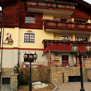 https://residence-lord-byron.it-lombardy.com