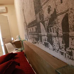https://bb-santa-maria-novella.it-tuscanyhotel.com